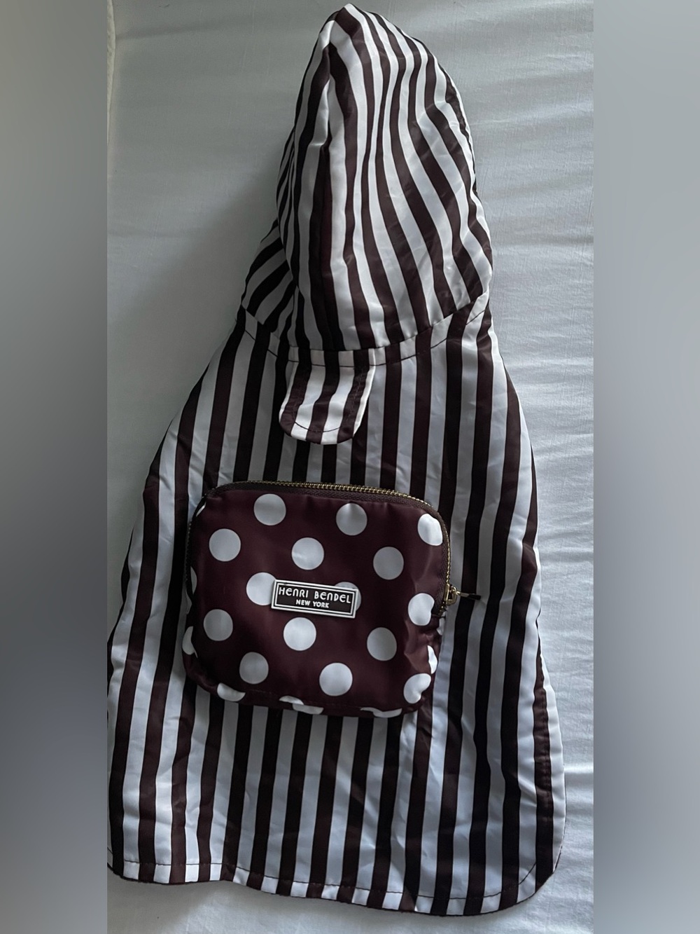 HENRI BENDEL BROWN & WHITE STRIPED FLANNEL LINED HOODED DOG RAIN COAT W/ POCKET